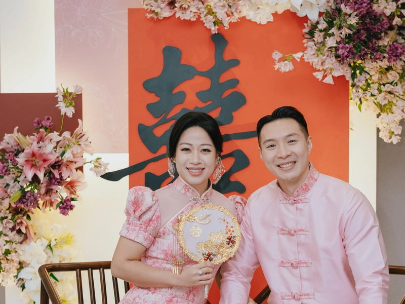 A Pared-Back Contemporary Wedding Reception at Hotel Stripes