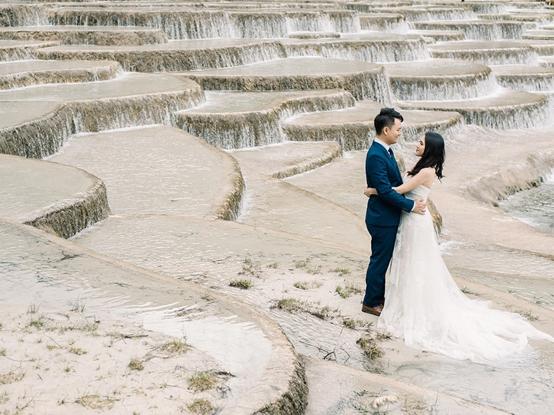 A Picturesque Bridal Portraits Taken in Lijiang, China
