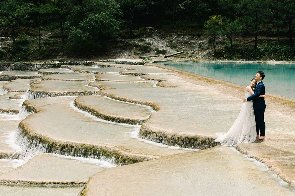 Photo by Fixer Photography. theweddingnotebook.com