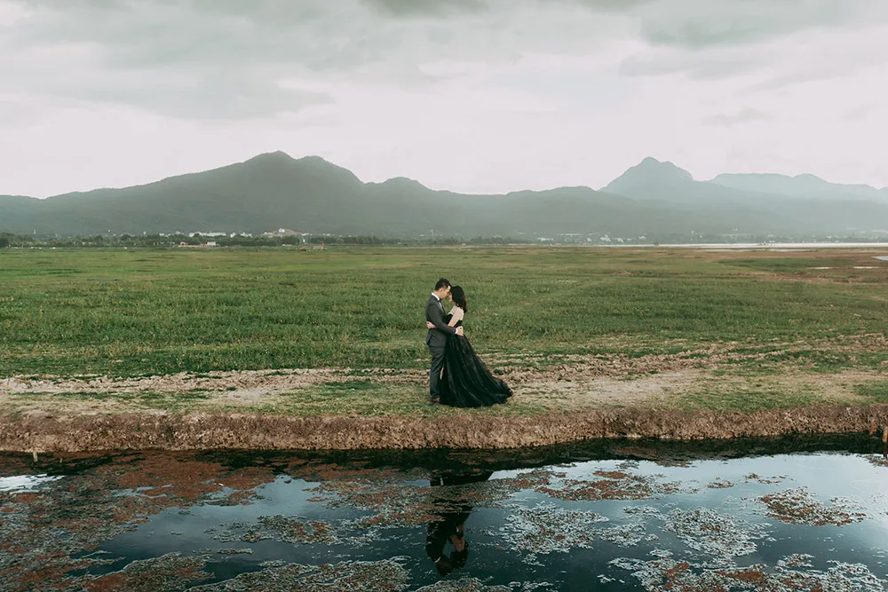 Photo by Fixer Photography. theweddingnotebook.com