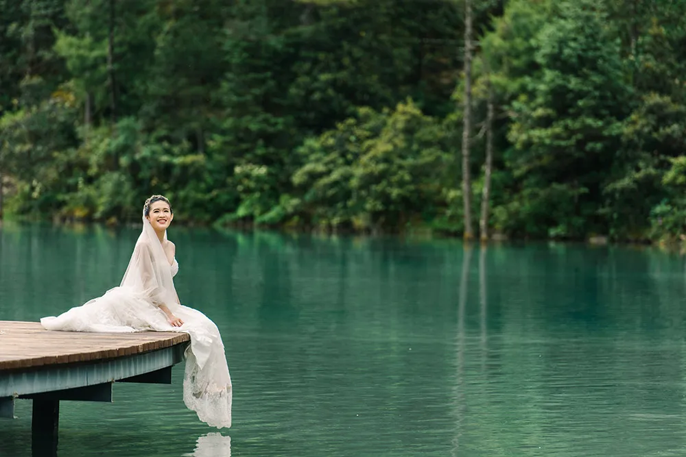 Photo by Fixer Photography. theweddingnotebook.com