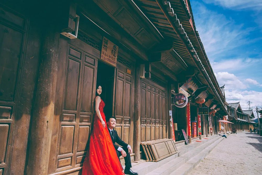 Photo by Fixer Photography. theweddingnotebook.com