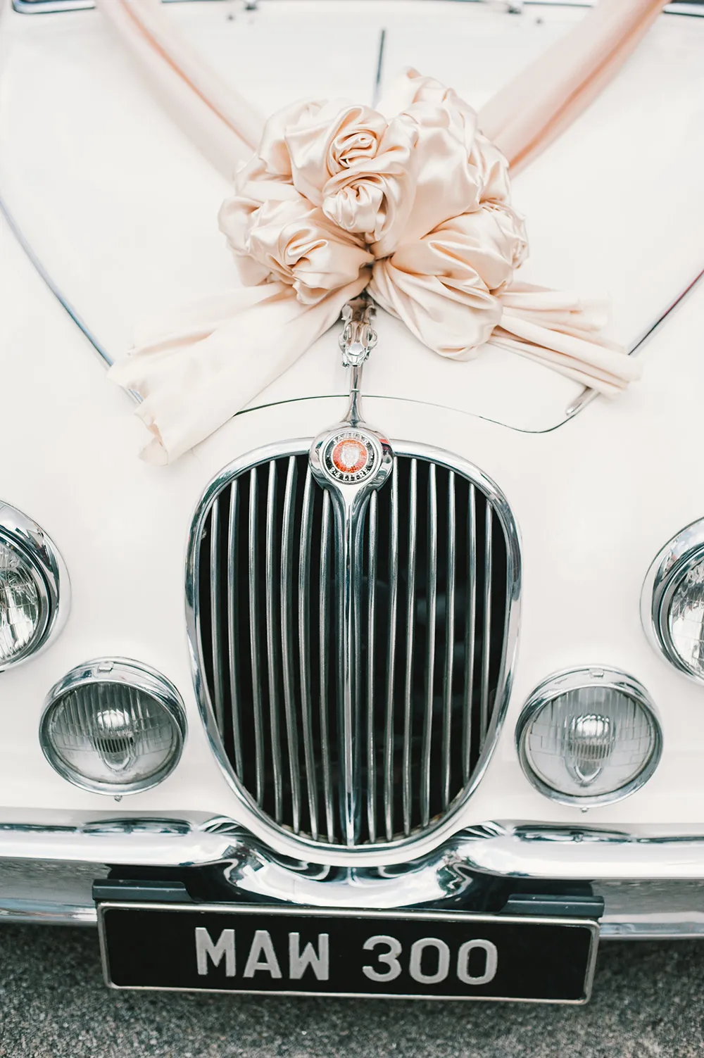 Munkeat Photography. theweddingnotebook.com