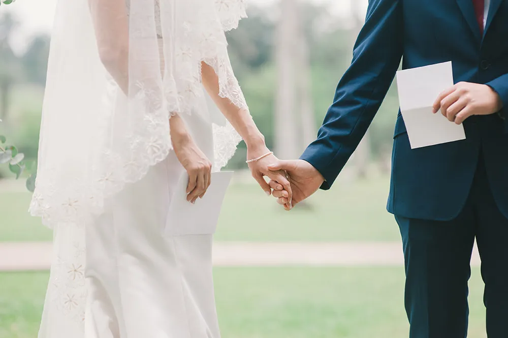 Munkeat Photography. theweddingnotebook.com