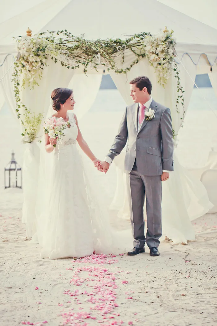 WeFreeze Photography. theweddingnotebook.com
