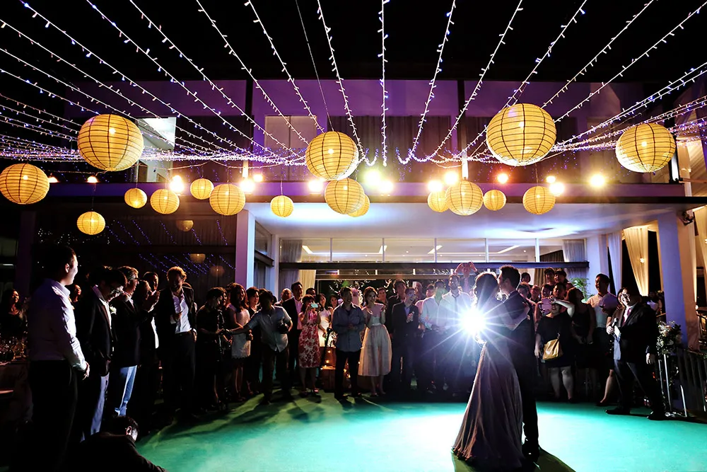 Photo by Axioo. theweddingnotebook.com