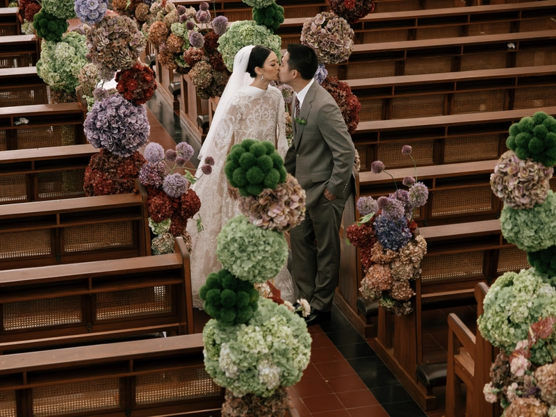 A Regal Church Wedding in Jakarta Blending Heritage and Haute Couture