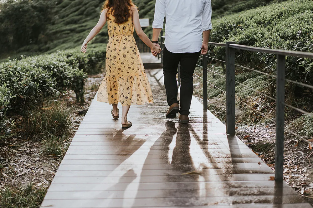 Photo by Moments by Jeremy. theweddingnotebook.com