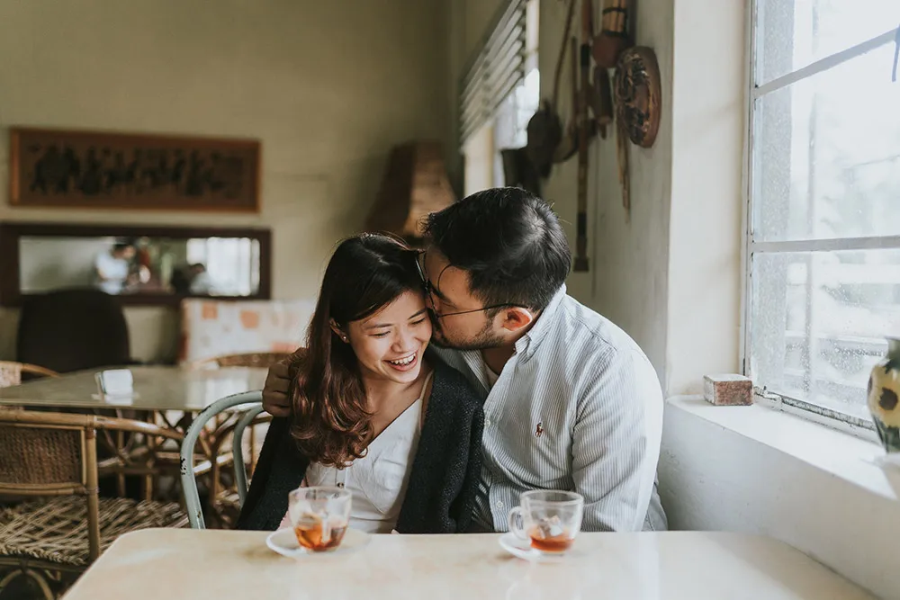 Photo by Moments by Jeremy. theweddingnotebook.com