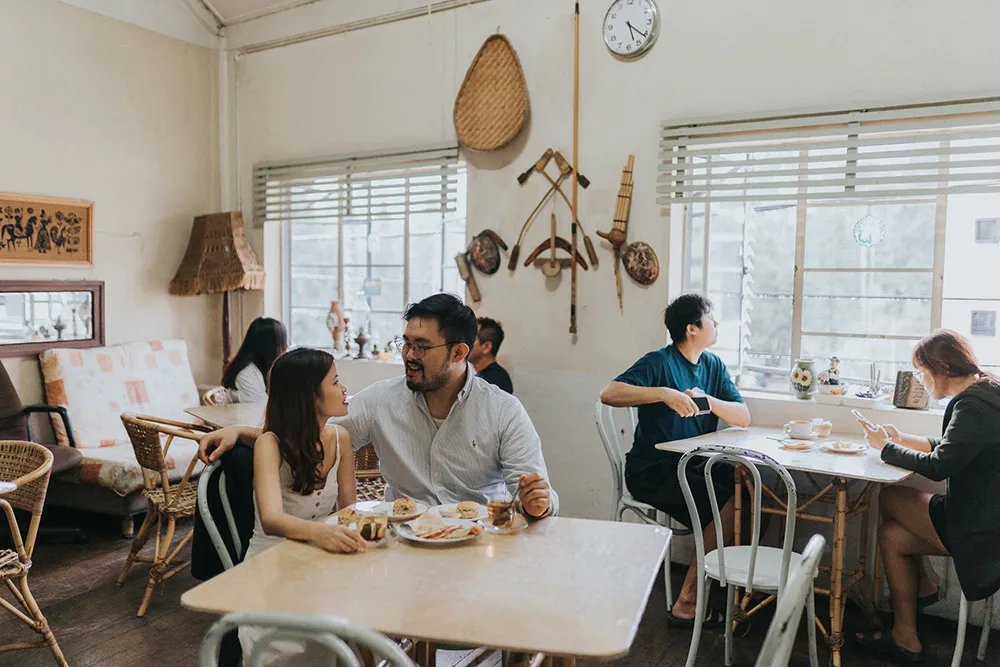 Photo by Moments by Jeremy. theweddingnotebook.com