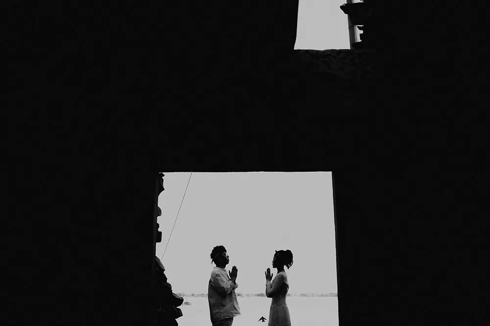 Photo by Sanren Studio. theweddingnotebook.com