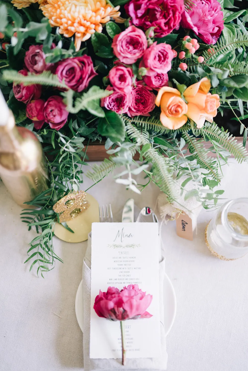 Wedding tablescape. Ben Yew Photography. theweddingnotebook.com