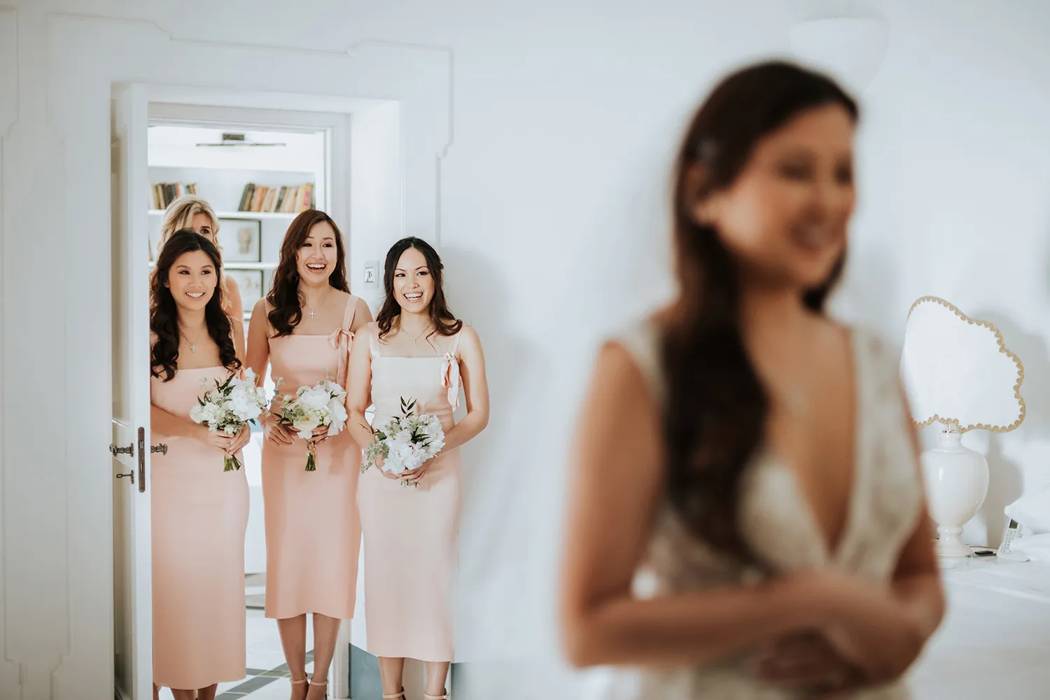 Destination wedding in Positano, Italy. Munkeat Photography. theweddingnotebook.com