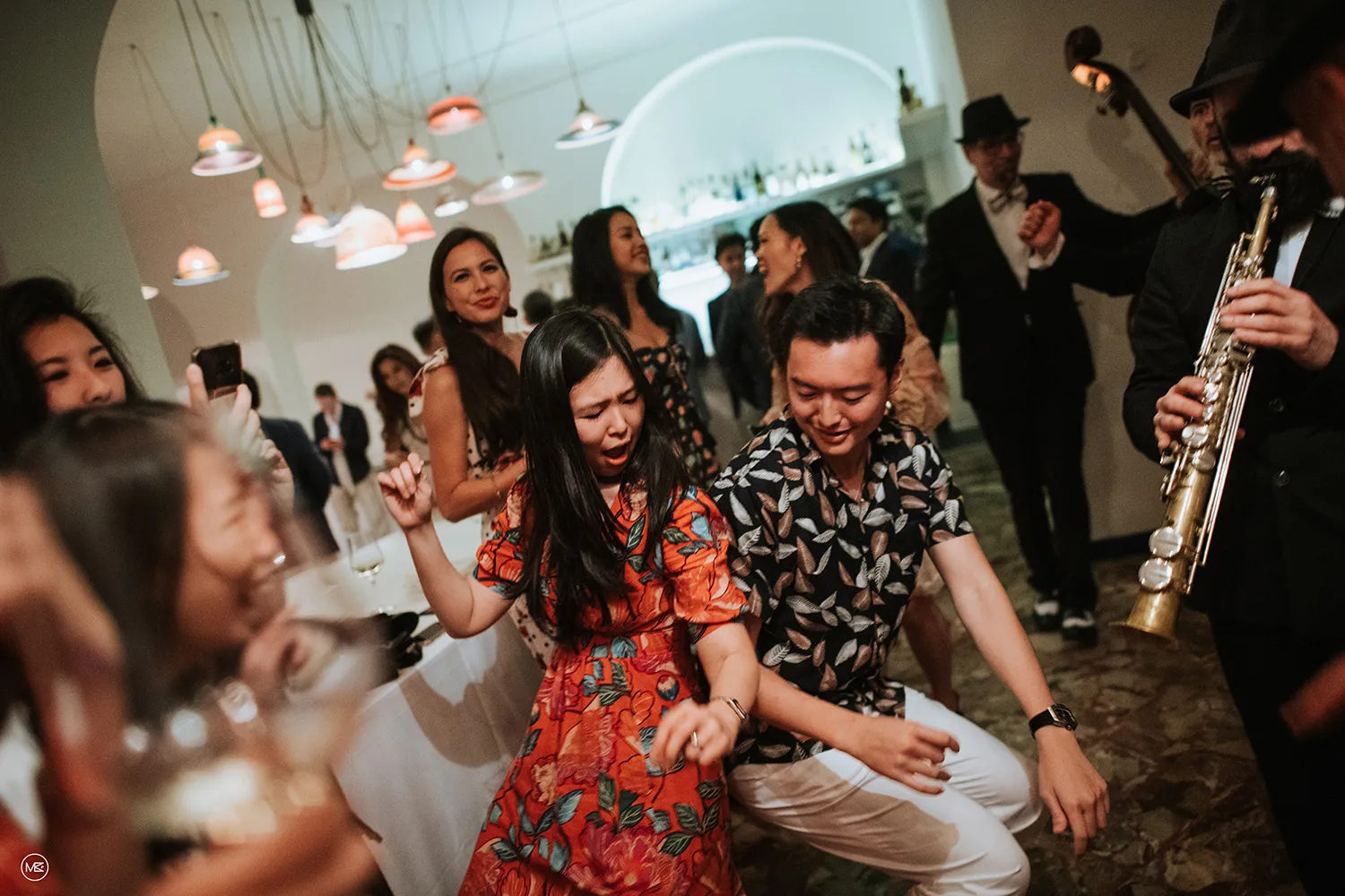 Destination wedding in Positano, Italy. Munkeat Photography. theweddingnotebook.com