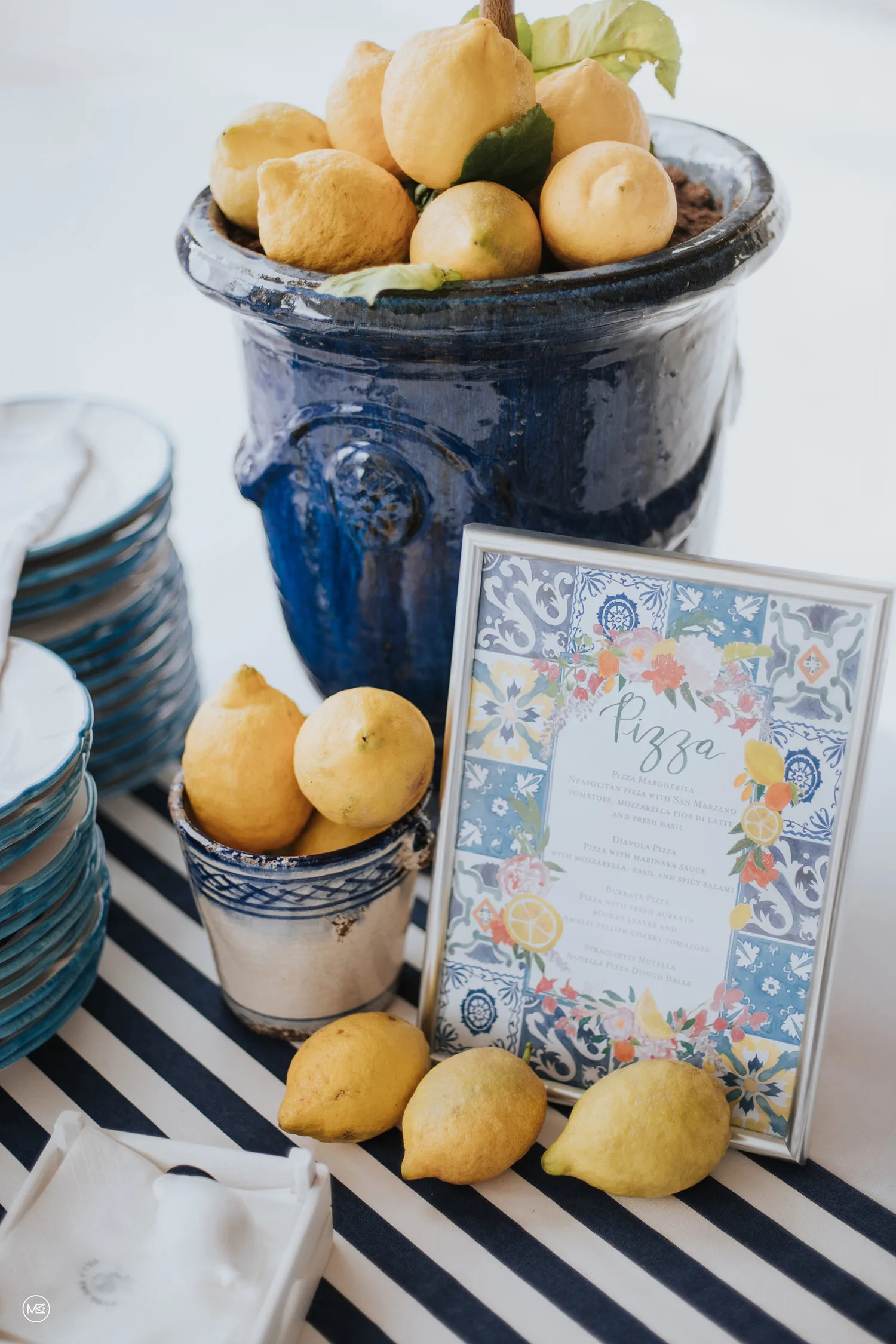 Destination wedding in Positano, Italy. Munkeat Photography. theweddingnotebook.com