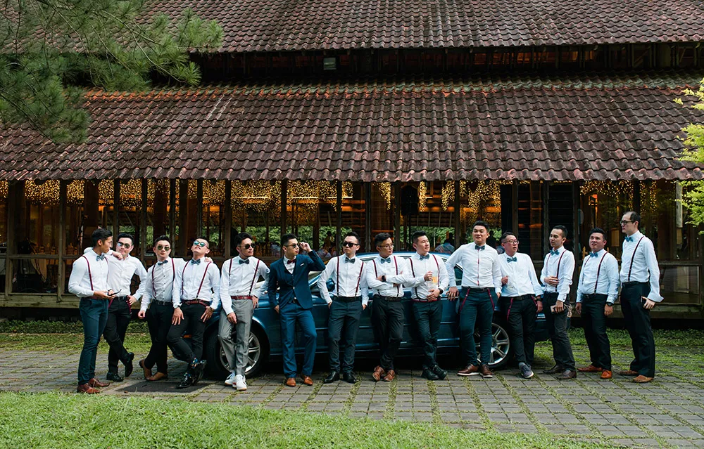 Photo by The Wedding Barn Gallery. theweddingnotebook.com