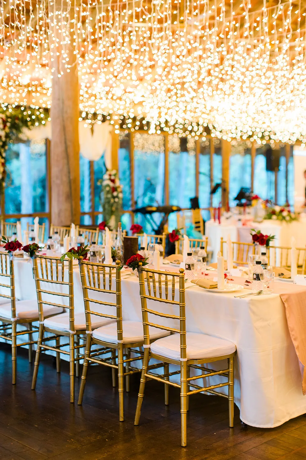 Photo by The Wedding Barn Gallery. theweddingnotebook.com