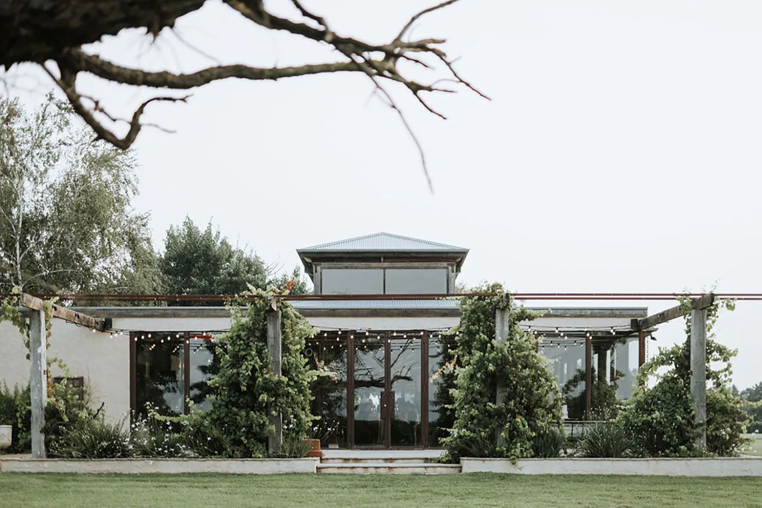 Jasmine. A Photography. www.theweddingotebook.com