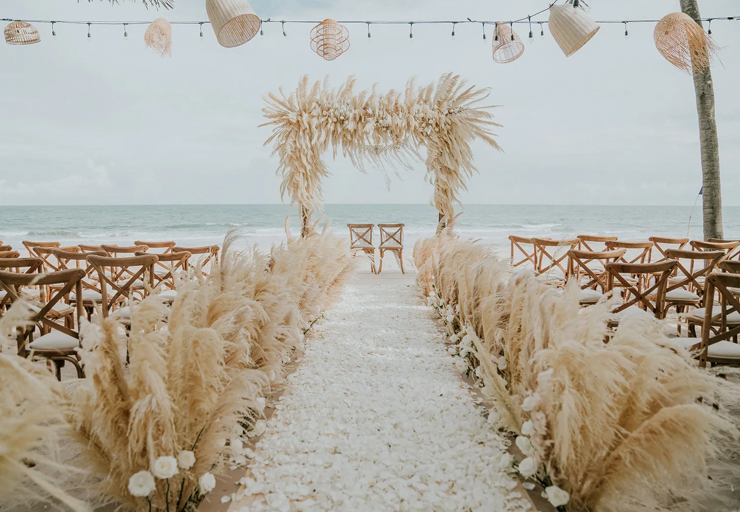 Photography by Hipster Wedding. theweddingnotebook.com