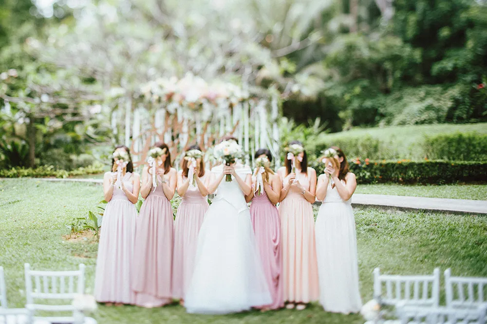 Photo by AndroidsinBoots Photography. theweddingnotebook.com