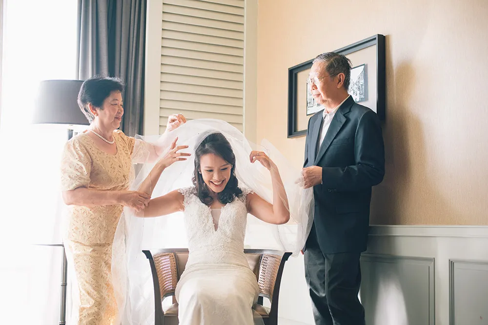 Munkeat Photography. theweddingnotebook.com