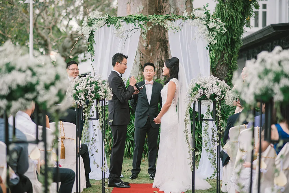 Munkeat Photography. theweddingnotebook.com