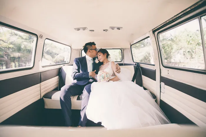 Styling by Bliss &amp; Glitz. Photos by Memoir Click Studio. theweddingnotebook.com