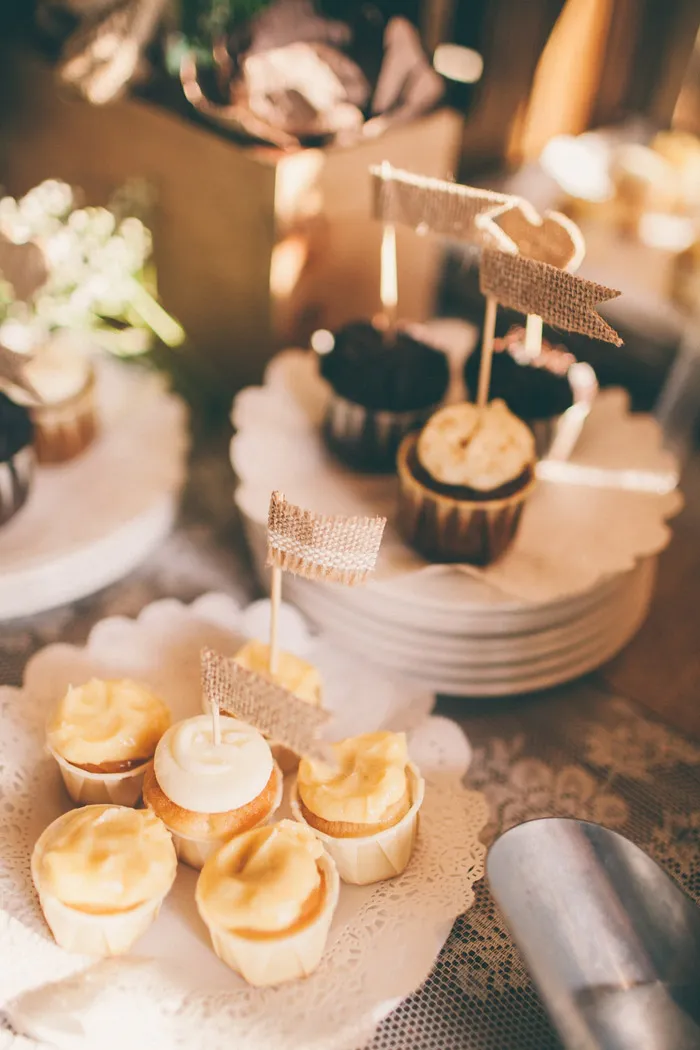 Styling by Bliss &amp; Glitz. Photos by Memoir Click Studio. theweddingnotebook.com