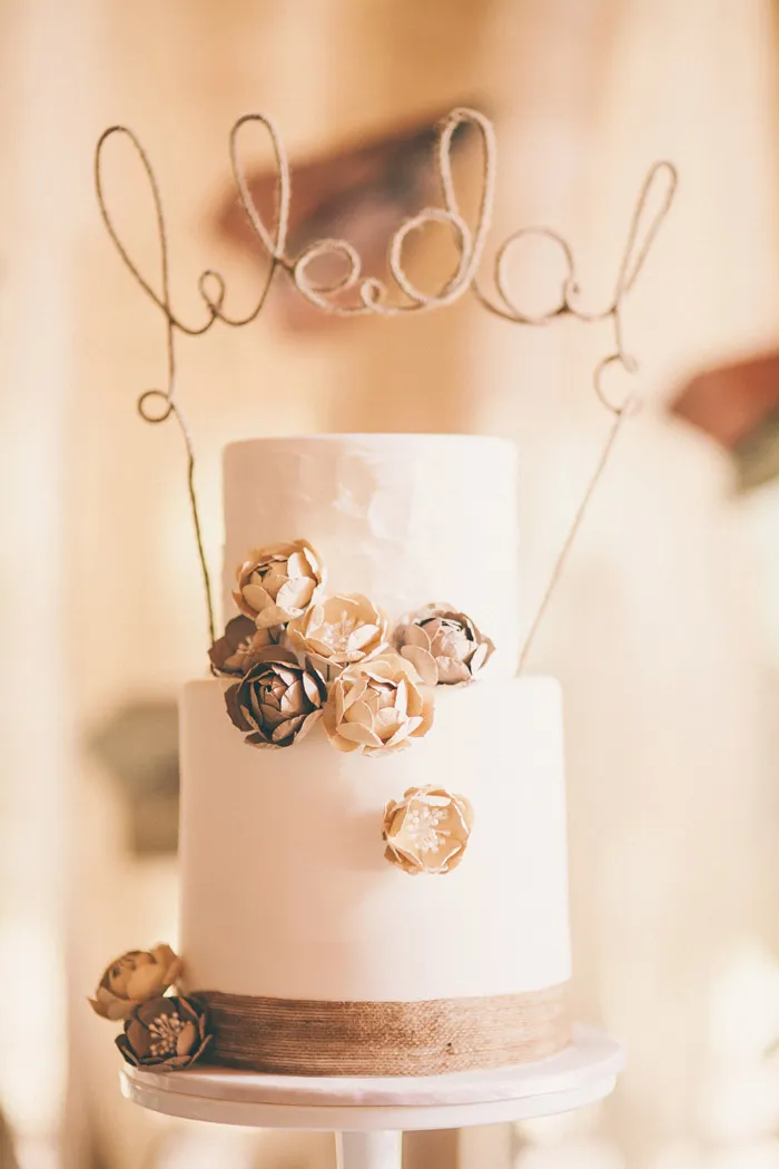 Styling by Bliss &amp; Glitz. Photos by Memoir Click Studio. theweddingnotebook.com