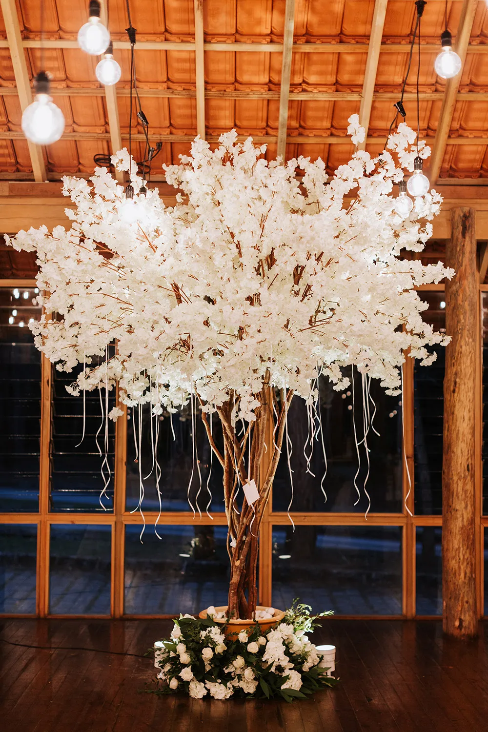 NDrew Photography. theweddingnotebook.com