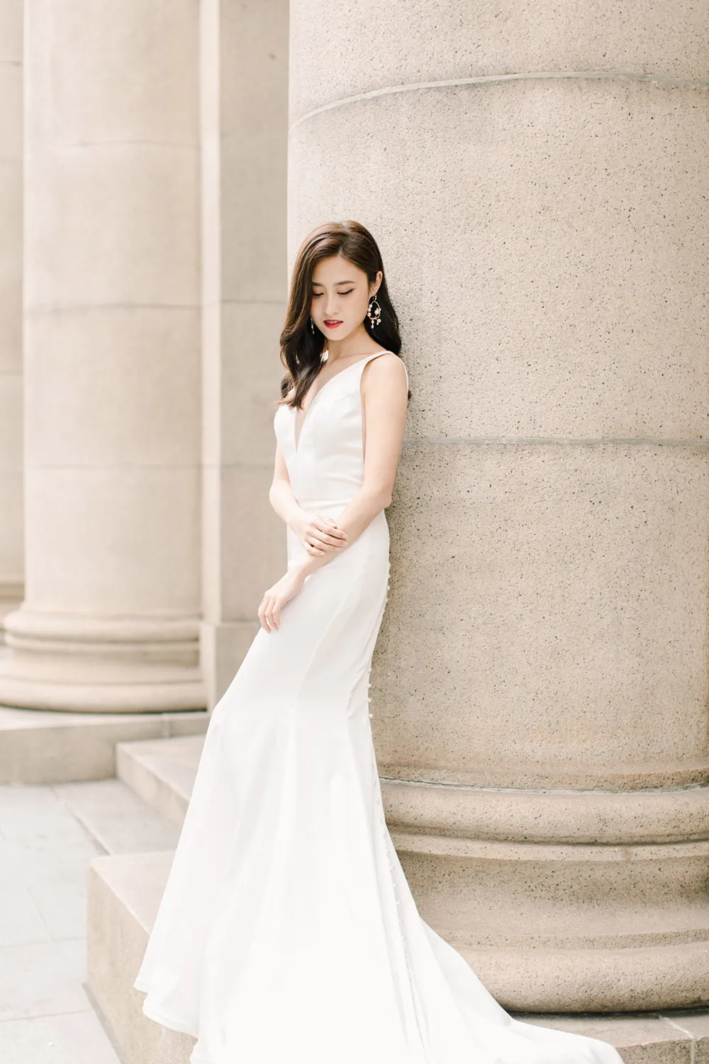 Photo by Tomek Cheung Photography. theweddingnotebook.com