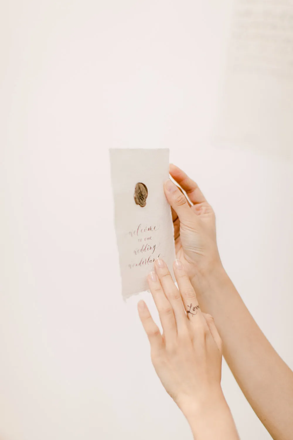 Photo by Tomek Cheung Photography. theweddingnotebook.com