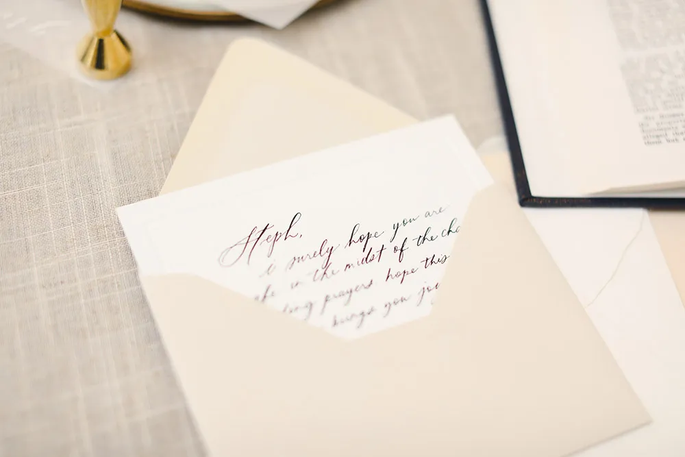 Photo by Tomek Cheung Photography. theweddingnotebook.com