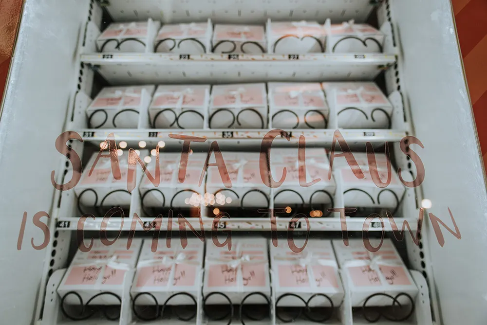 Photo by Louis Gan Photography. theweddingnotebook.com