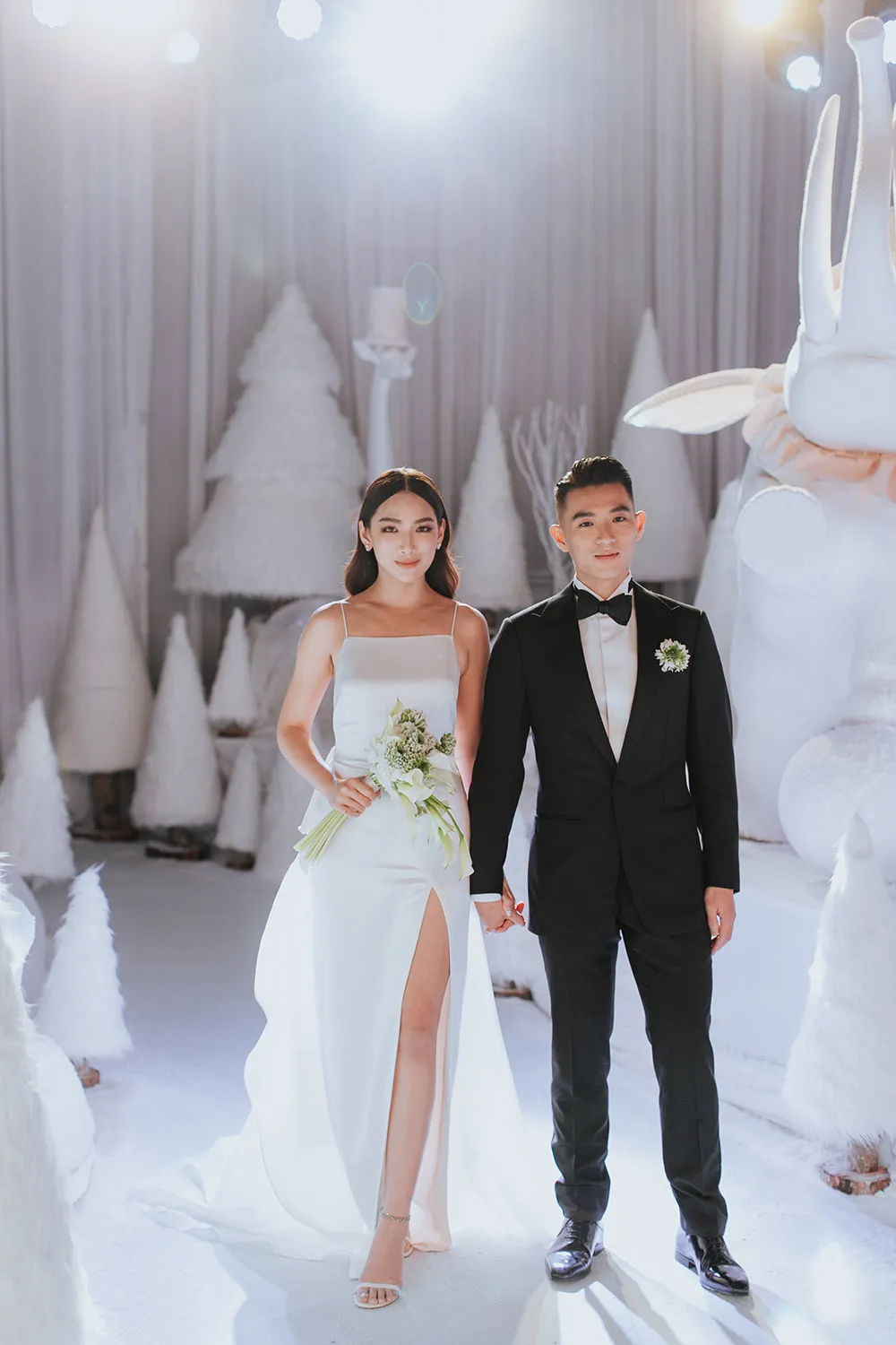 Photo by Louis Gan Photography. theweddingnotebook.com