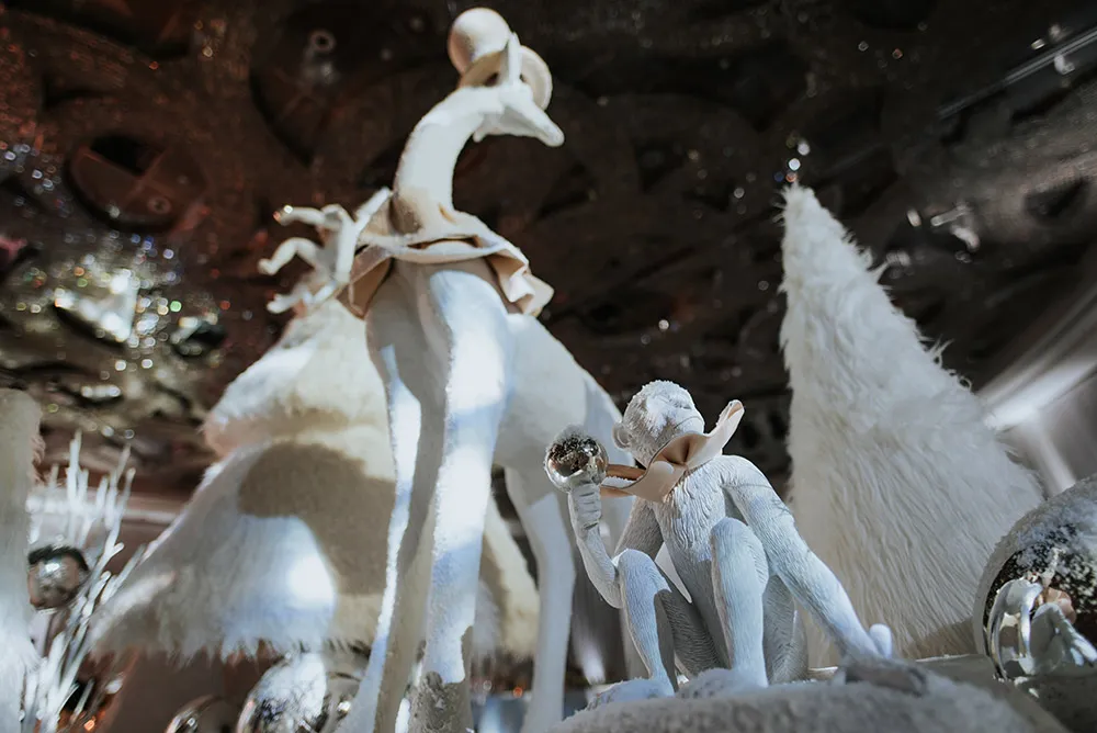 Photo by Louis Gan Photography. theweddingnotebook.com