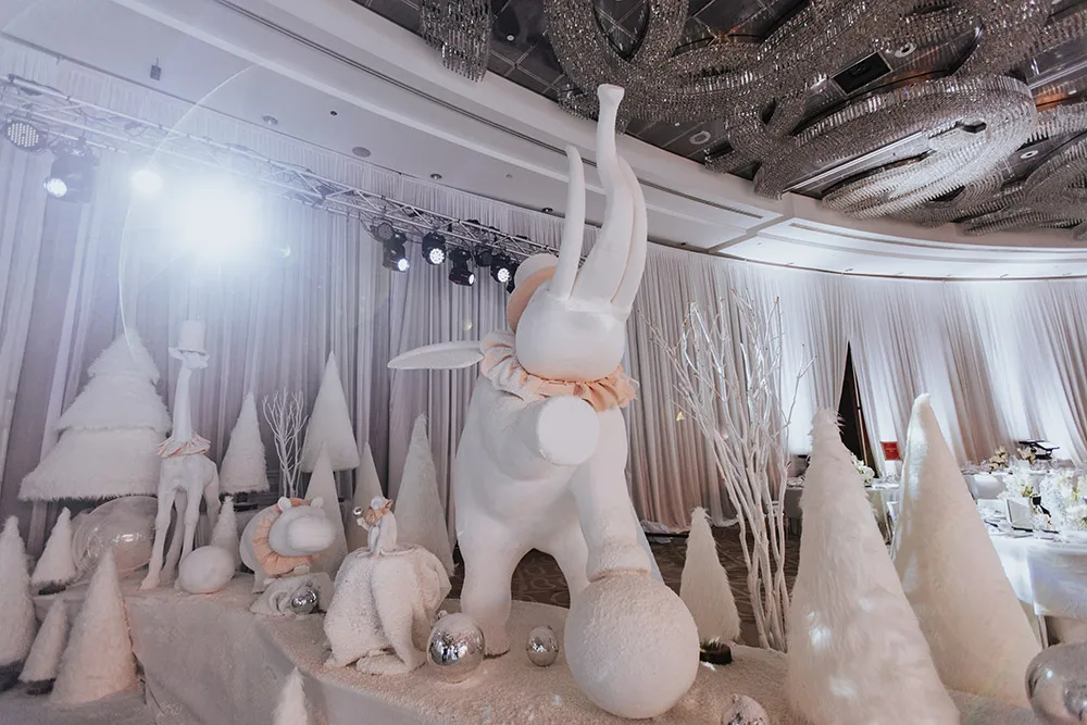 Photo by Louis Gan Photography. theweddingnotebook.com