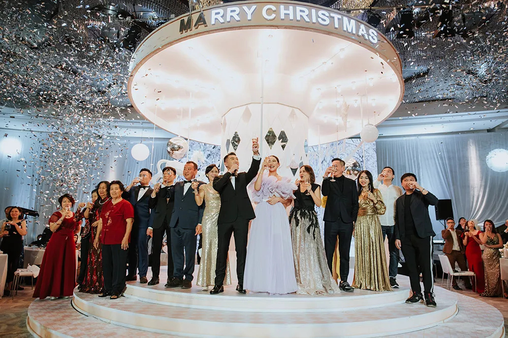 Photo by Louis Gan Photography. theweddingnotebook.com