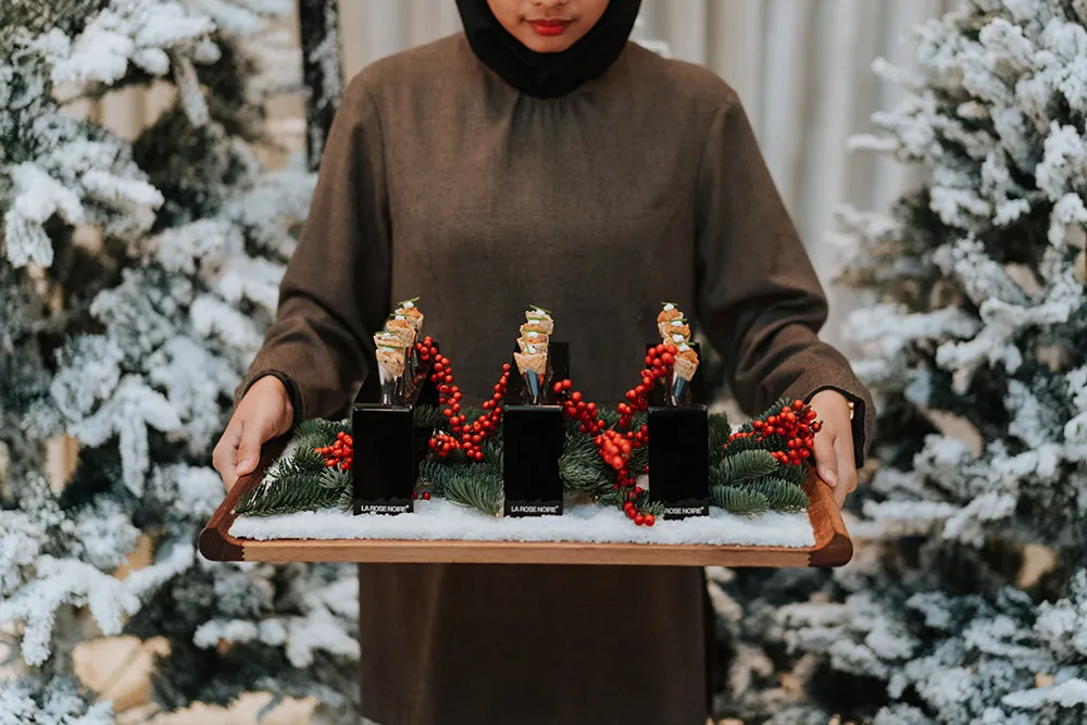 Photo by Louis Gan Photography. theweddingnotebook.com