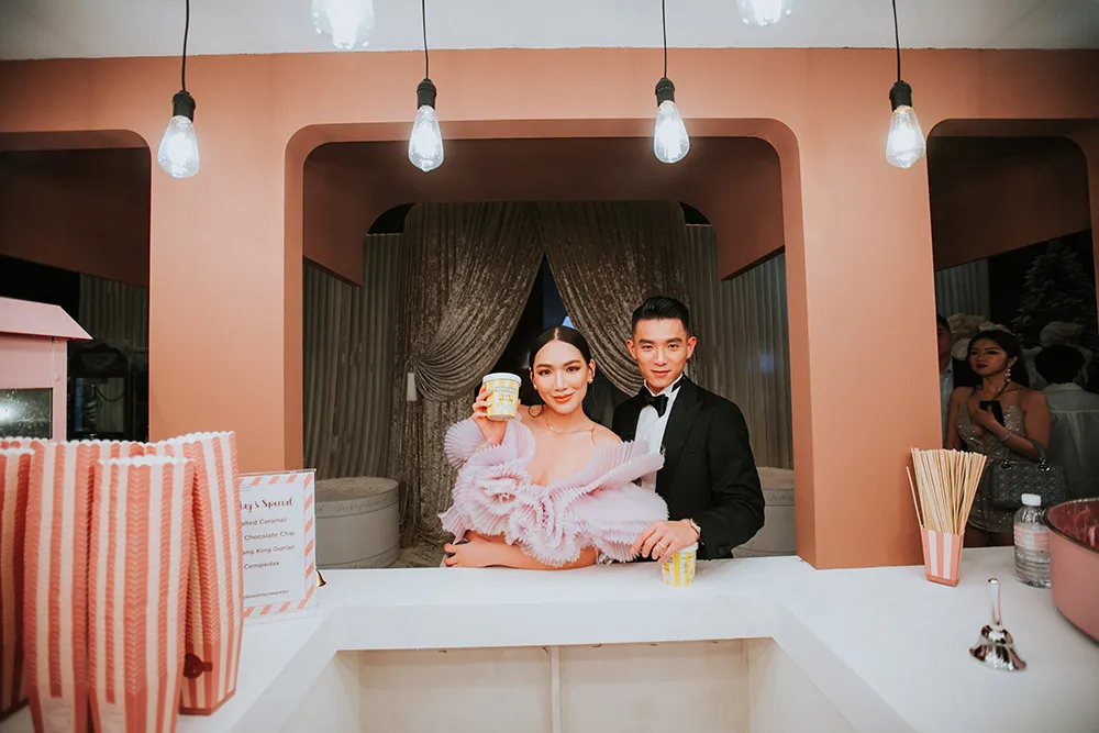 Photo by Louis Gan Photography. theweddingnotebook.com