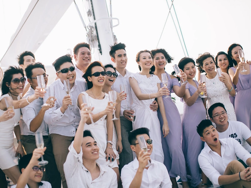 A Simple And Fun Lilac Wedding On A Yacht