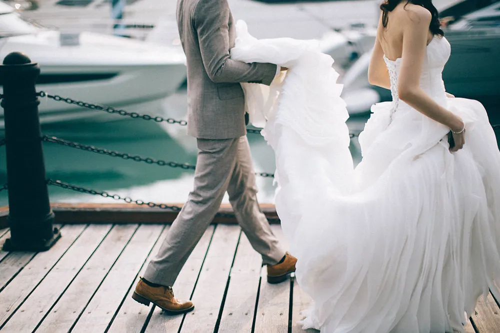 Dennis Yap Photography. theweddingnotebook.com