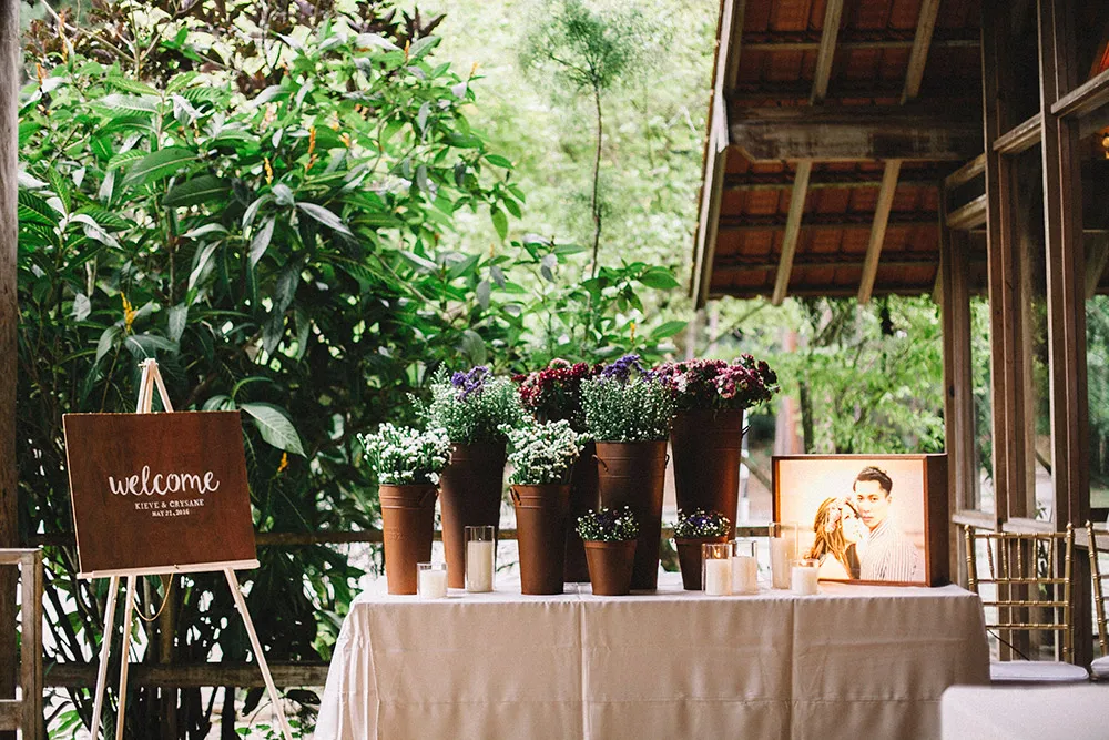 Wedding at Tanarimba. Photo by Shepherd Portraiture. theweddingnotebook.com