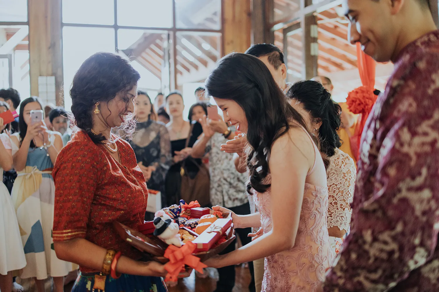 Louis Gan Photography. theweddingnotebook.com