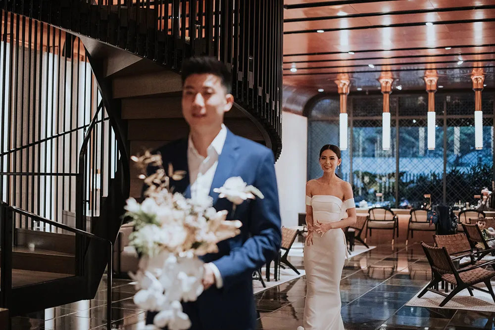 Photo Munkeat Photography. theweddingnotebook.com