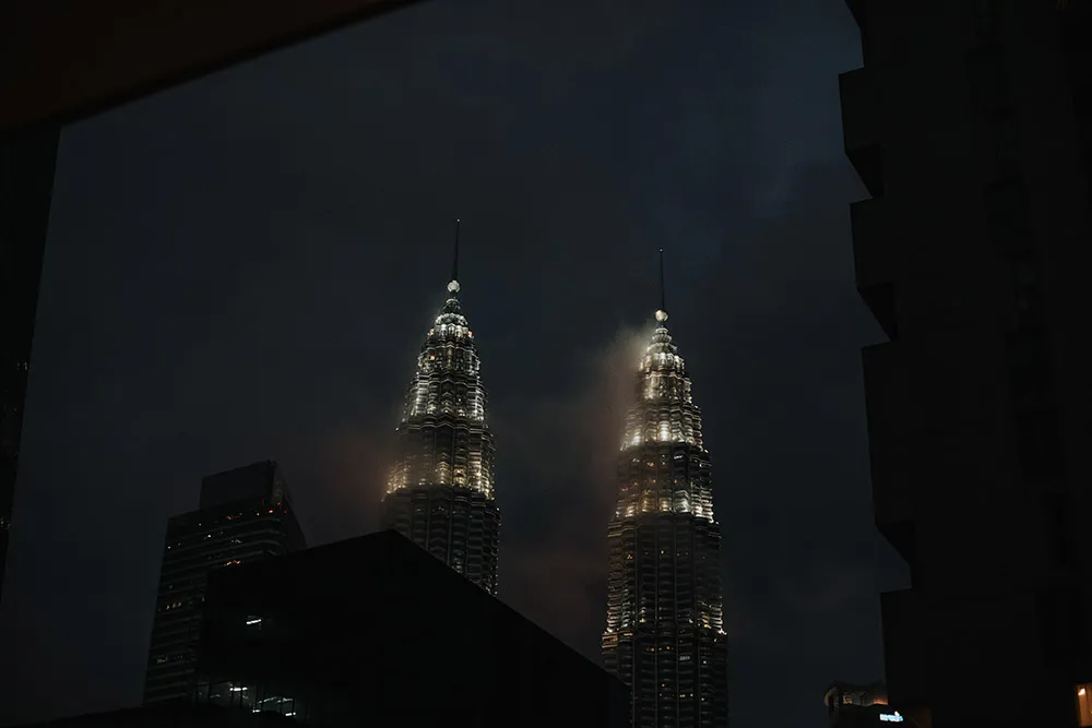 Photo Munkeat Photography. theweddingnotebook.com