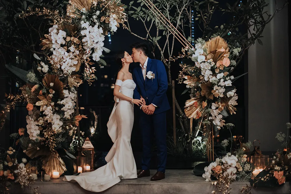 Photo Munkeat Photography. theweddingnotebook.com