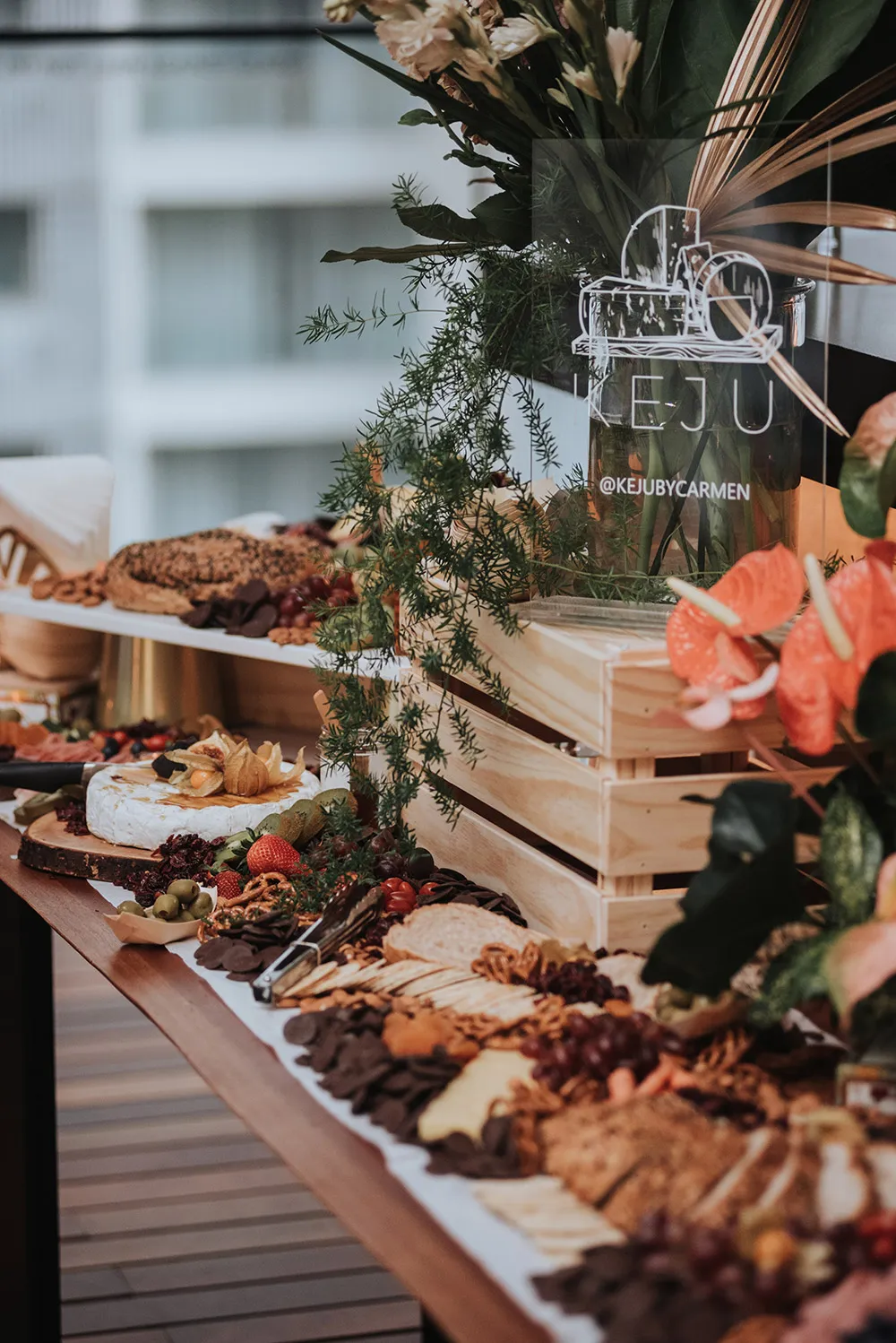 Photo Munkeat Photography. theweddingnotebook.com