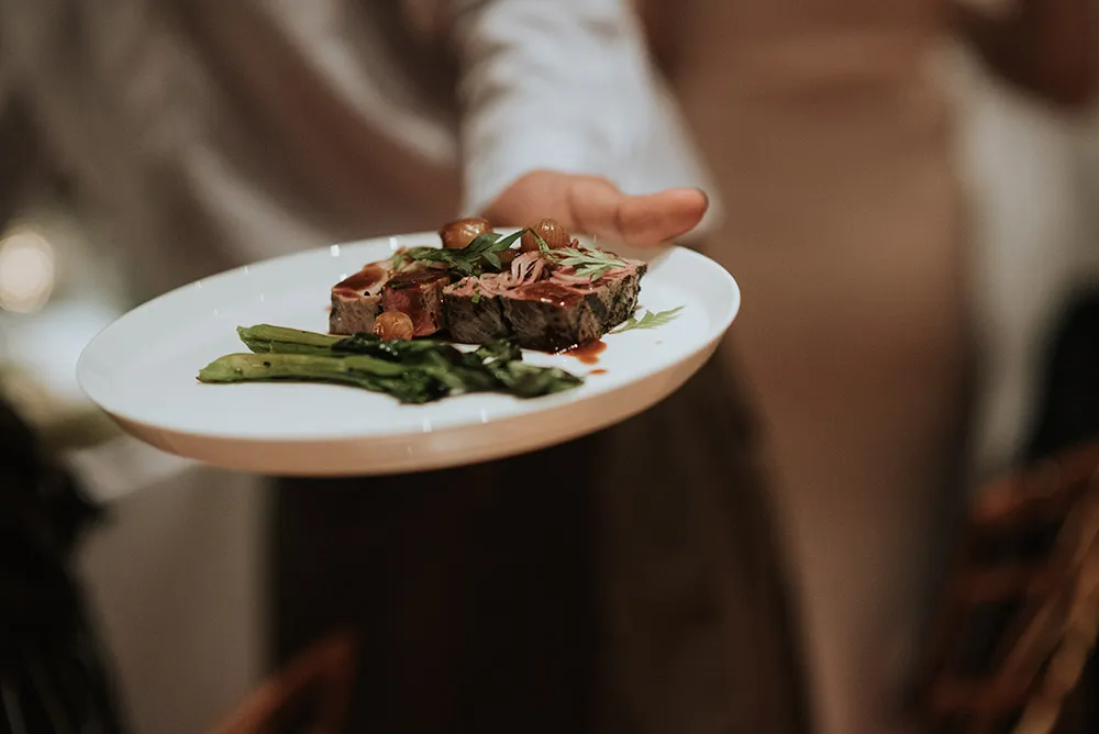 Photo Munkeat Photography. theweddingnotebook.com