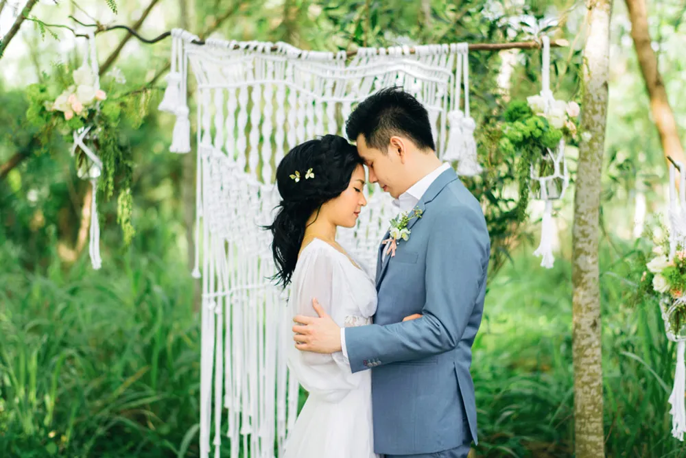 Bloc Memoire Photography. Styling by Fiona Treadwell. theweddingnotebook.com